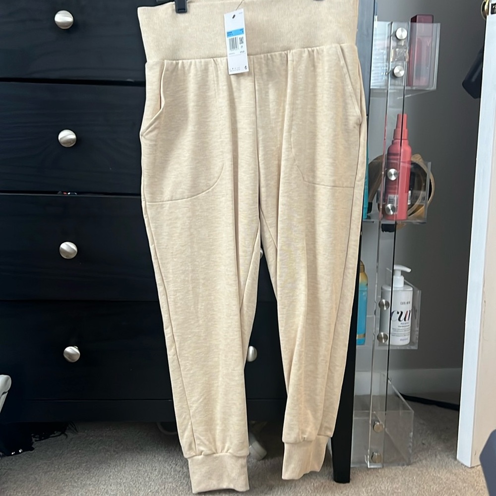 New! Nike joggers
